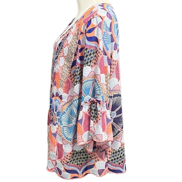 Vintage America Women’s Plus Size Boho Top with Bell Sleeves Size 3X - Picture 2 of 12